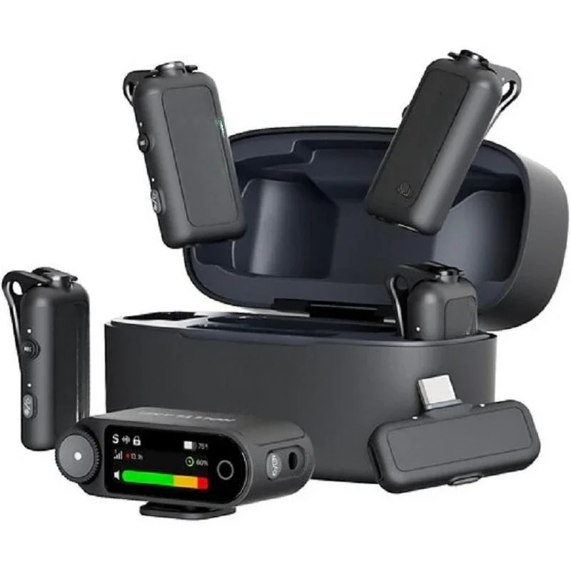 

New combination four-lens wireless radio microphone live outdoor broadcast