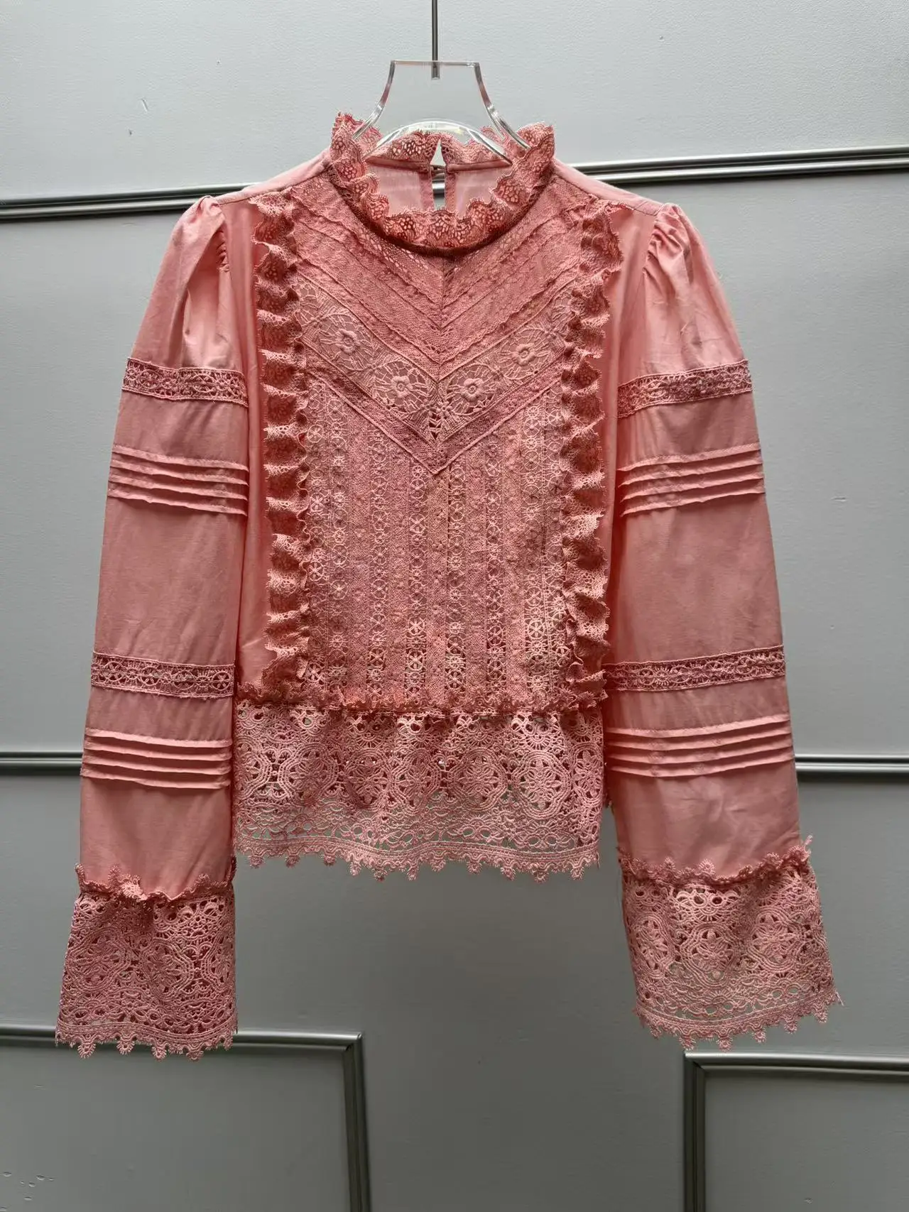 

Princ Sle Lace Trim Splicing Hollow out Hook Knitted Bell Sve irt Women's Loose Fit Cotton Long Sve Top