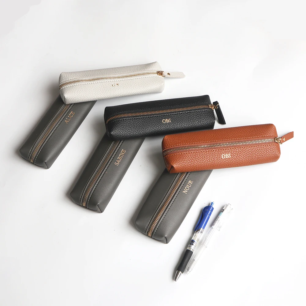 Benutzerdefinierte Name Leder Federmäppchen Business School Student Reißverschluss Stifttasche Großhandel Kosmetiktasche Aufbewahrungstasche Personalisiertes Mini-Geschenk – Detail 3