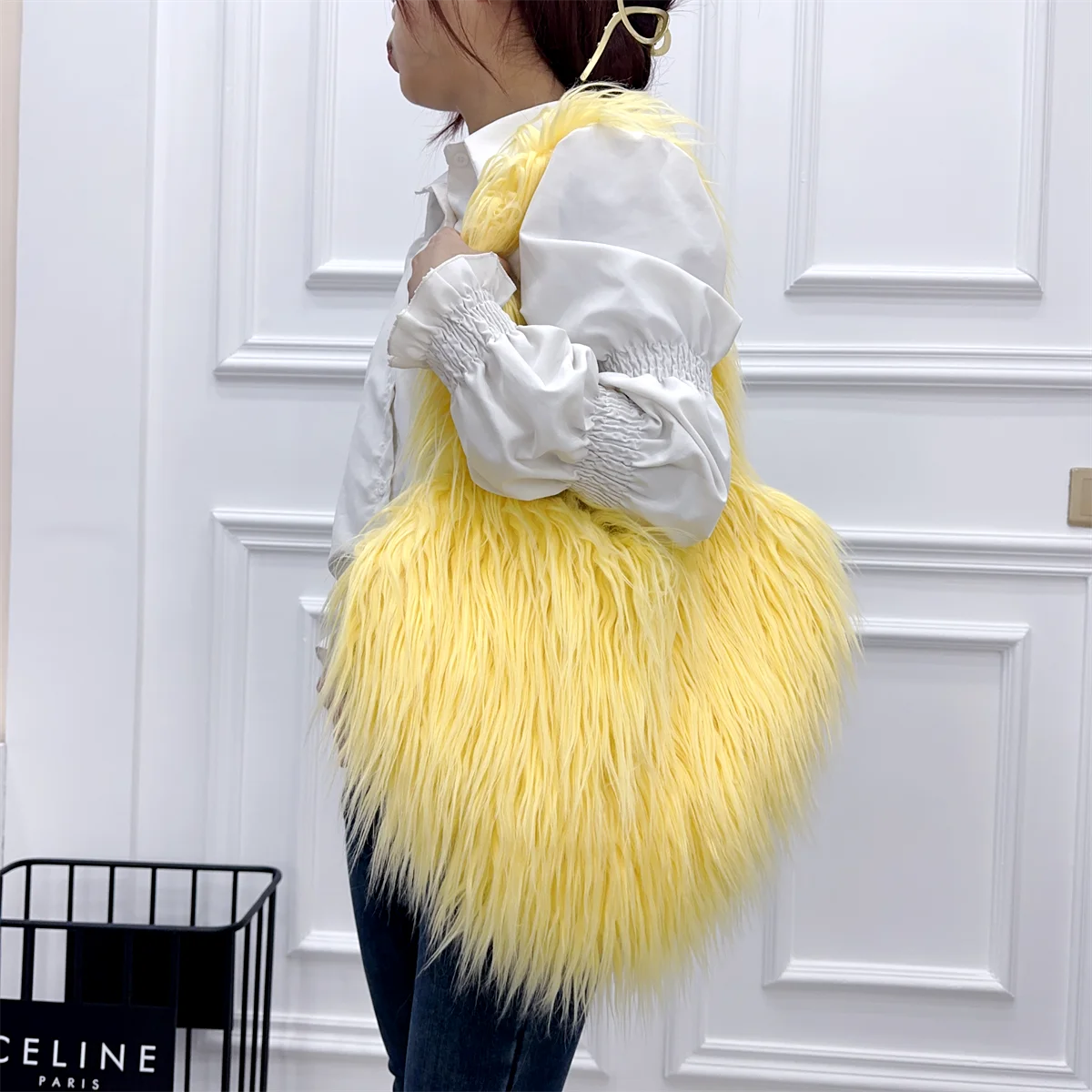 Heart Shaped Faux Fur Shoulder Bag Fluffy Plush Winter Women Handbags Cute Love Crossbody Bags for Women 2023 Tote Lady Shopper