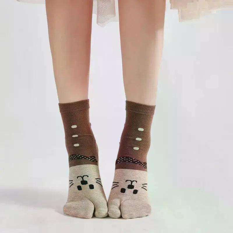 Cute Cartoon Cat Print Two Finger Socks Unisex Japanese Kimono Flip Flop Sandal Split Two Toe Sock Women Men Tabi Socks Harajuku