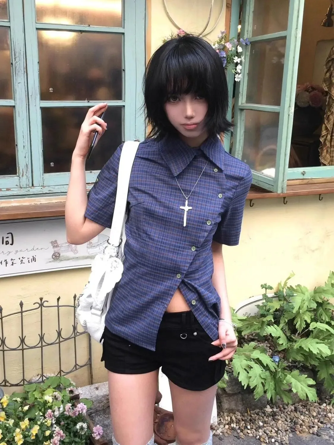 New Chinese blue plaid short-sleeved shirt female summer explosion shirt fashion small design sense small shirt top - Image 3