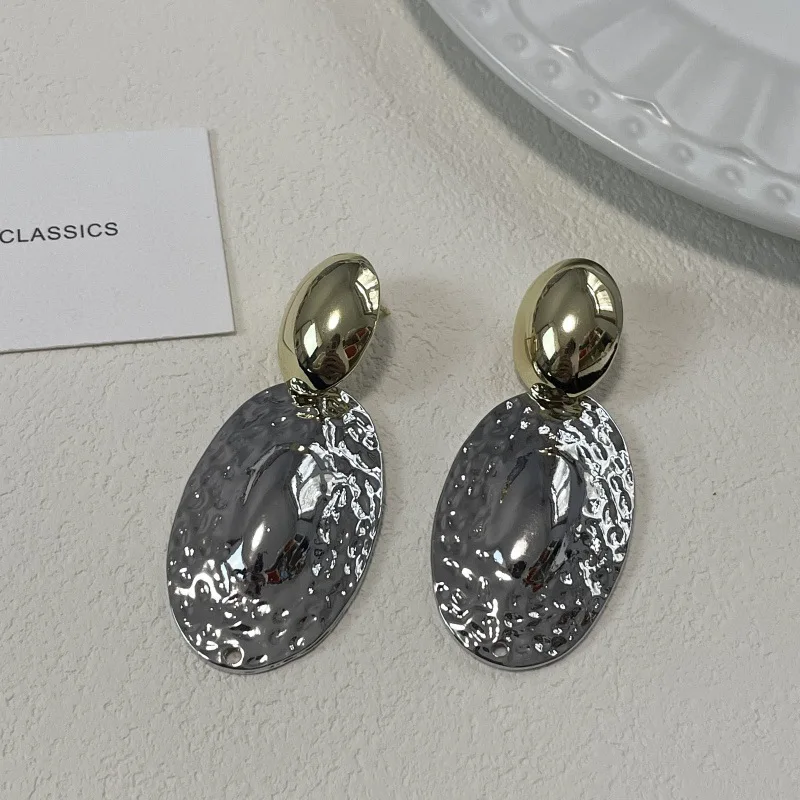 Metal Oval Drop Earrings for Women European And American Style Personality Exaggerated Fashion Daily Jewelry Travel Accessories