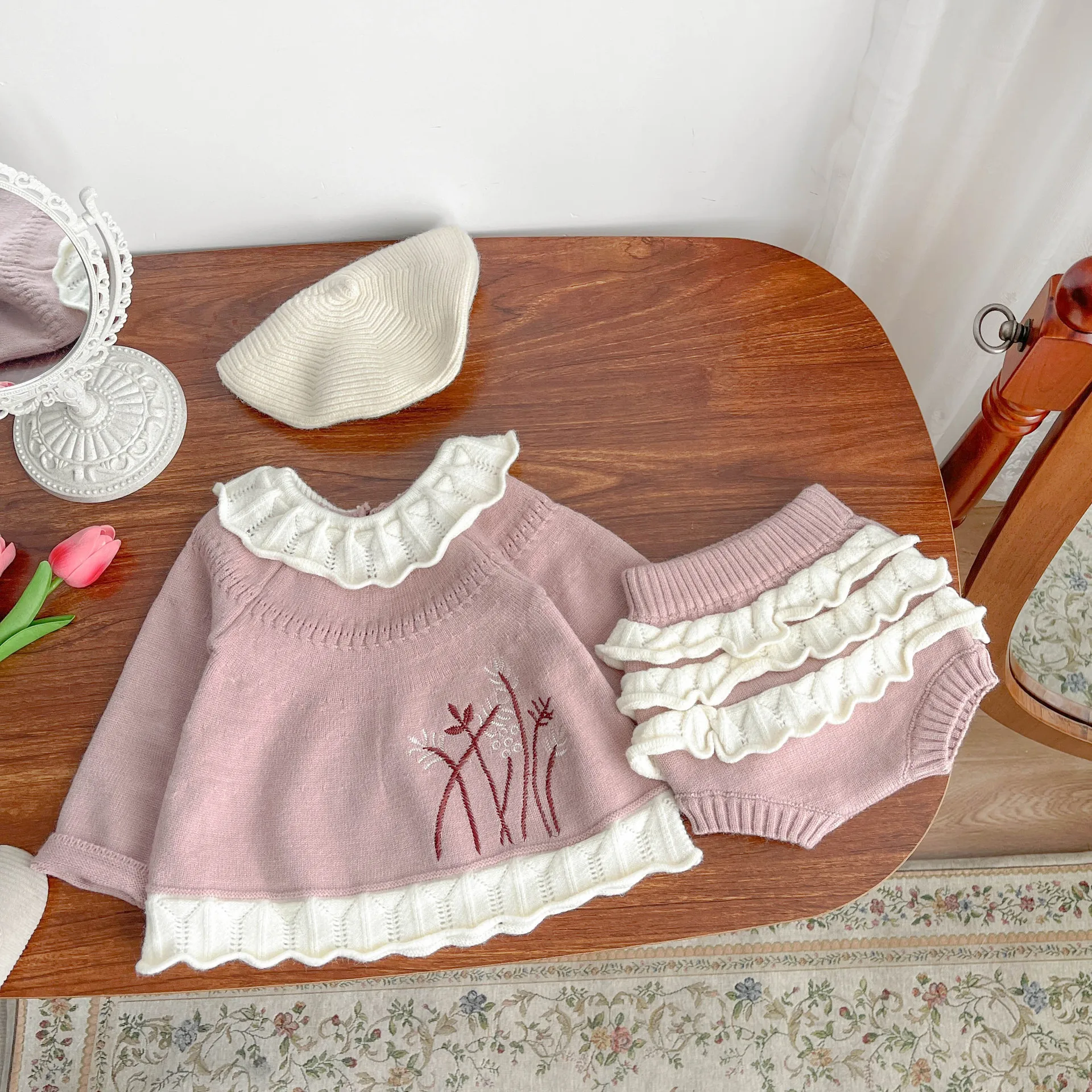 

Baby Clothing Korean Style 2024 Spring and Autumn Girls Knitted Lace Collar Sweater Ruffled Shorts Sweet Casual Two-piece Set