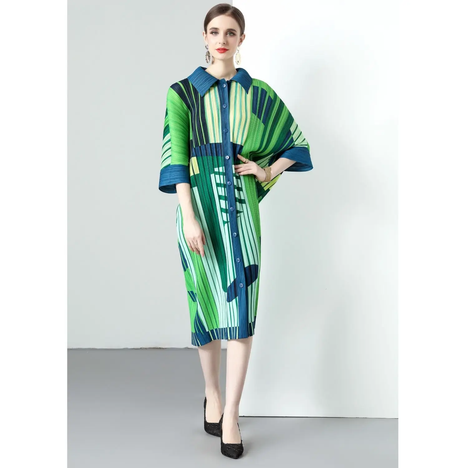 

Bat Sleeve Pleated Spring and Summer Single-breasted Color-blocked Lapel Loose Printed Shirt Dress