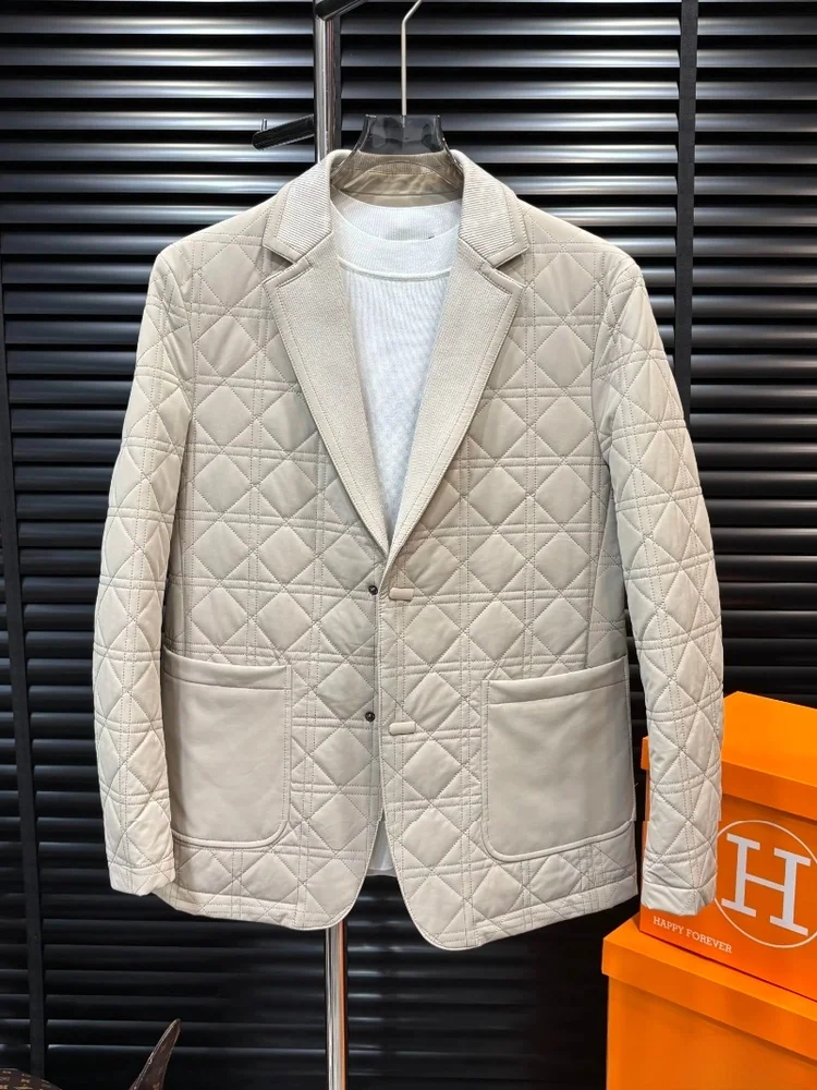 

Модный повседневный мужской костюм 8025: Новинка осенне-зимнего сезона, высокое качество, универсальный, приталенный, деловой повседневный стиль, стандартный крой, длинный рукав.