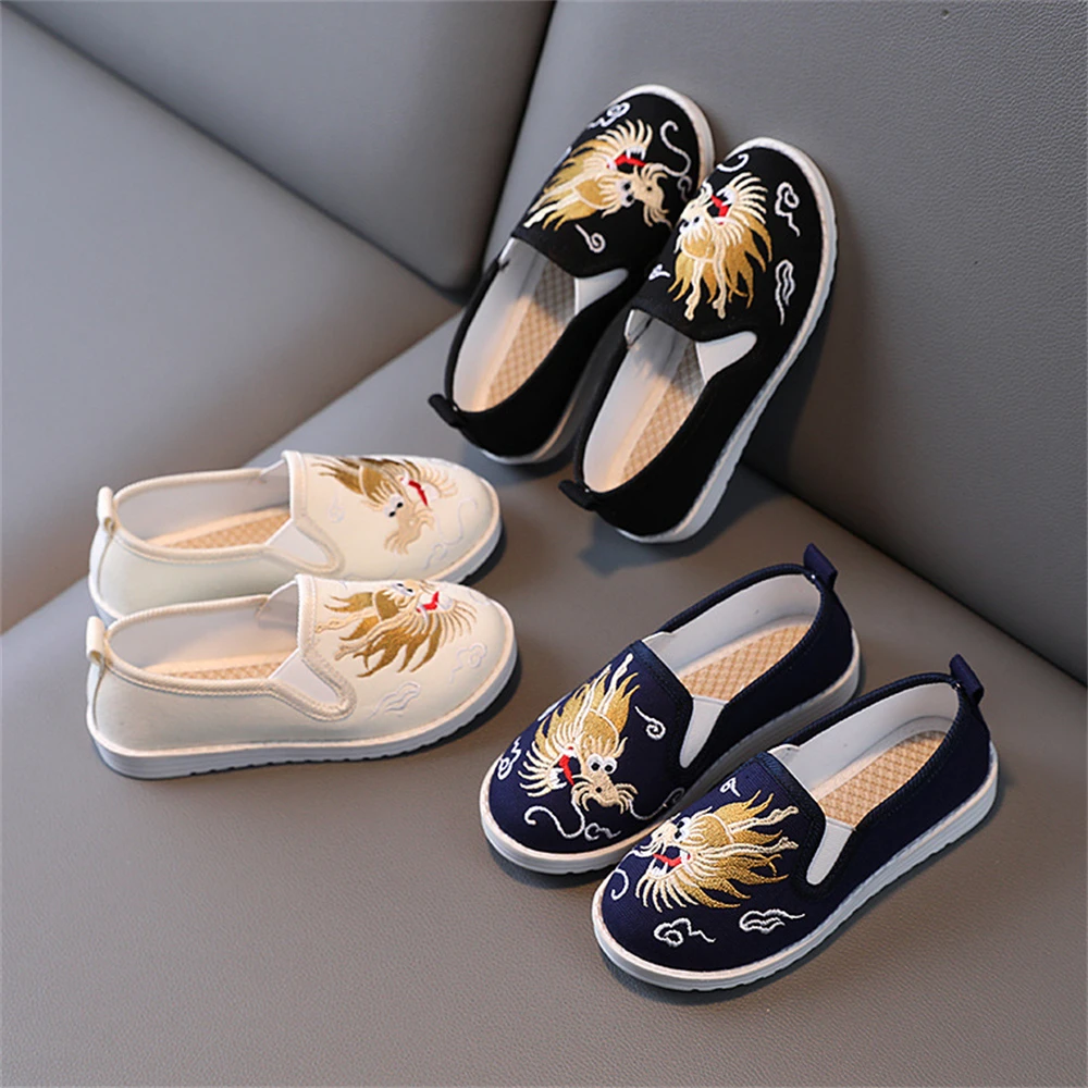 어린이 복고풍 통기성 Hanfu 고대 의상 천 신발 소년의 중국 민족 스타일 드래곤 자수 미끄럼 방지 댄스 플랫