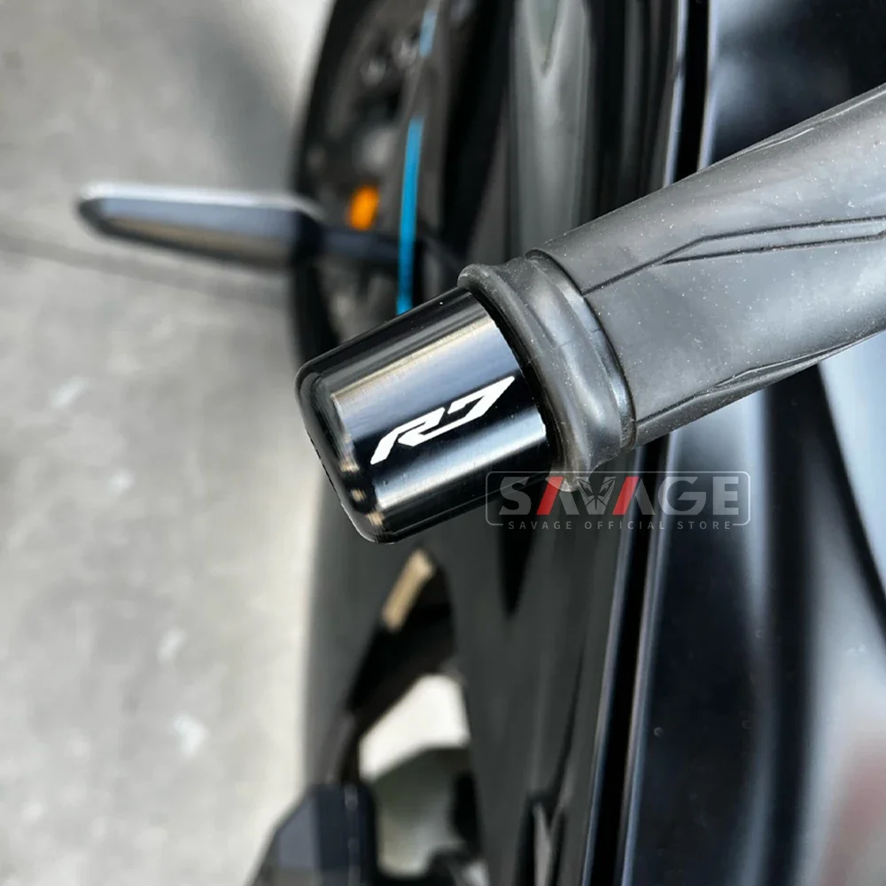 Tappi manubrio per YAMAHA YZF R7 YZFR7 2021-2024 Accessori moto Tappi per impugnatura Maniglia Bar Estremità Pesi cursore