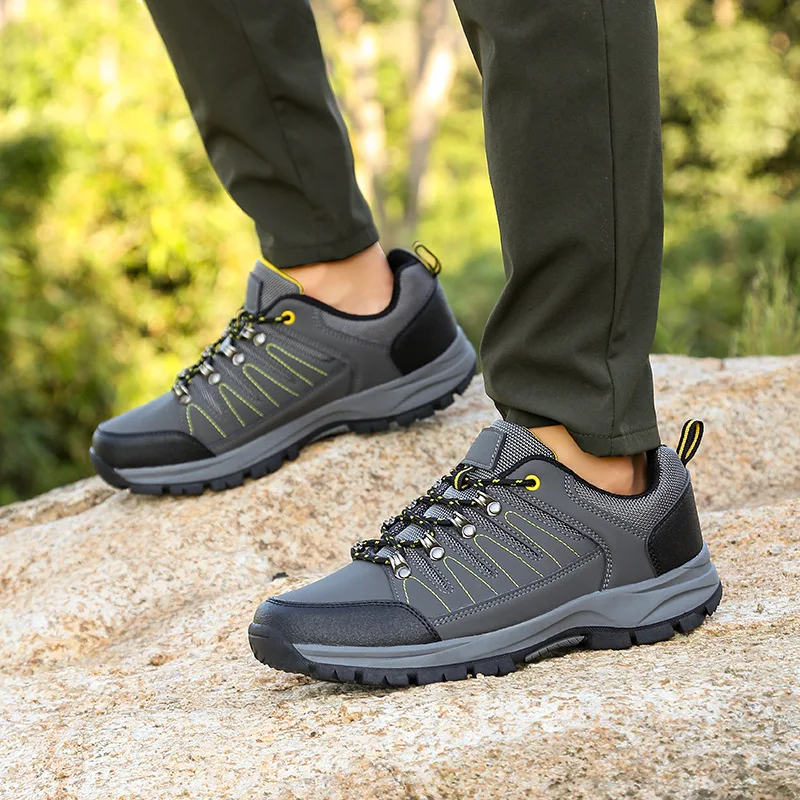 New men's large size outdoor sports light breathable wear anti-slip hiking shoes