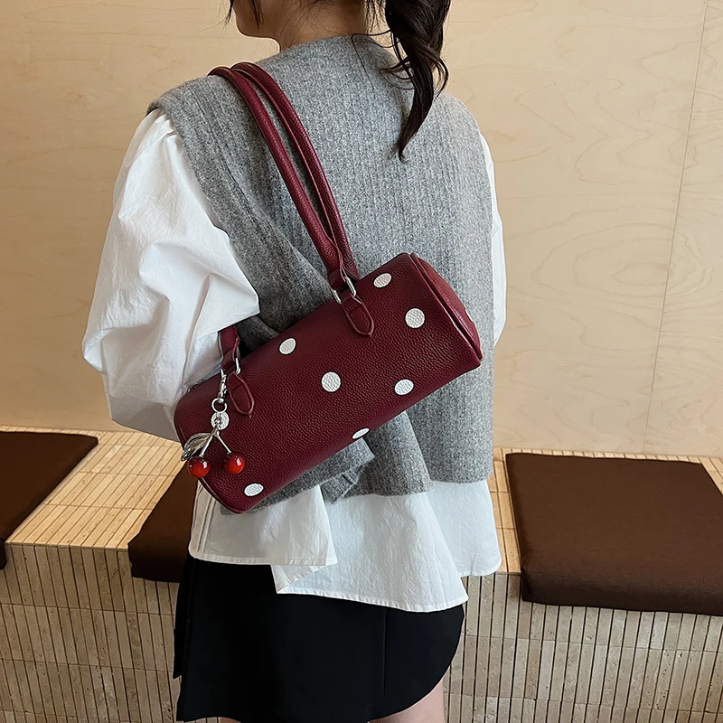 

Женская роскошная кожаная классическая дизайнерская модная сумка через плечо через плечо, элегантная сумка для современных повседневных прогулок