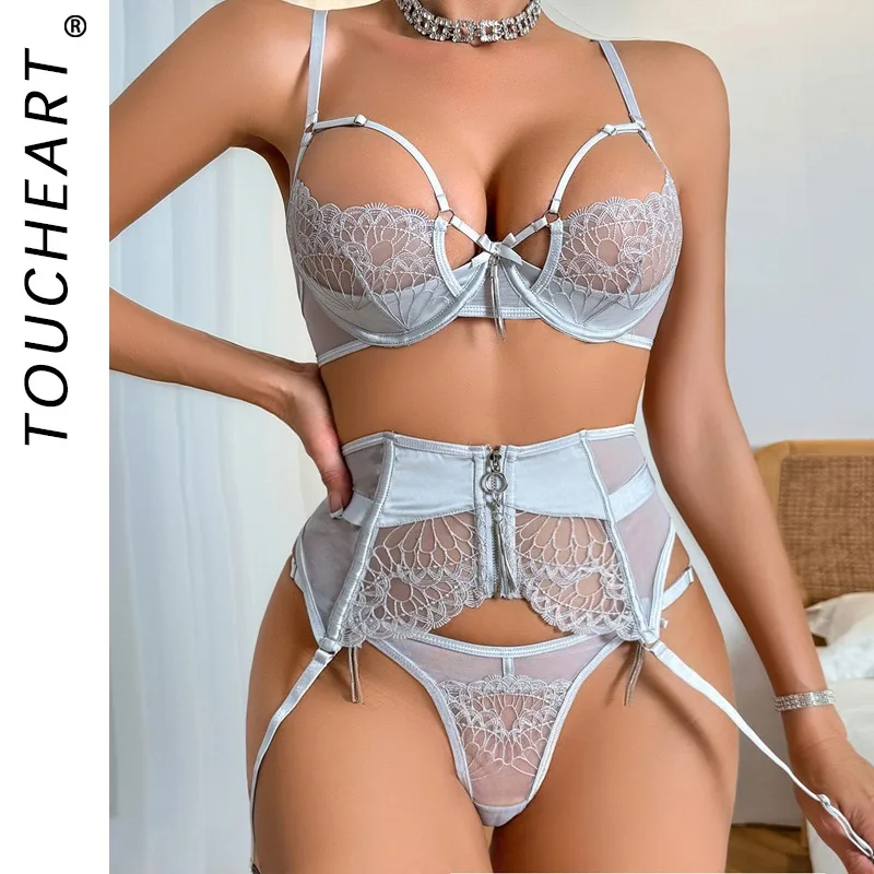 

Toucheart Sexy Embroidery Lingerie Suit for Women Solid Color Mesh Patchwork See-through Women's Garters Underwear 3-piece Set