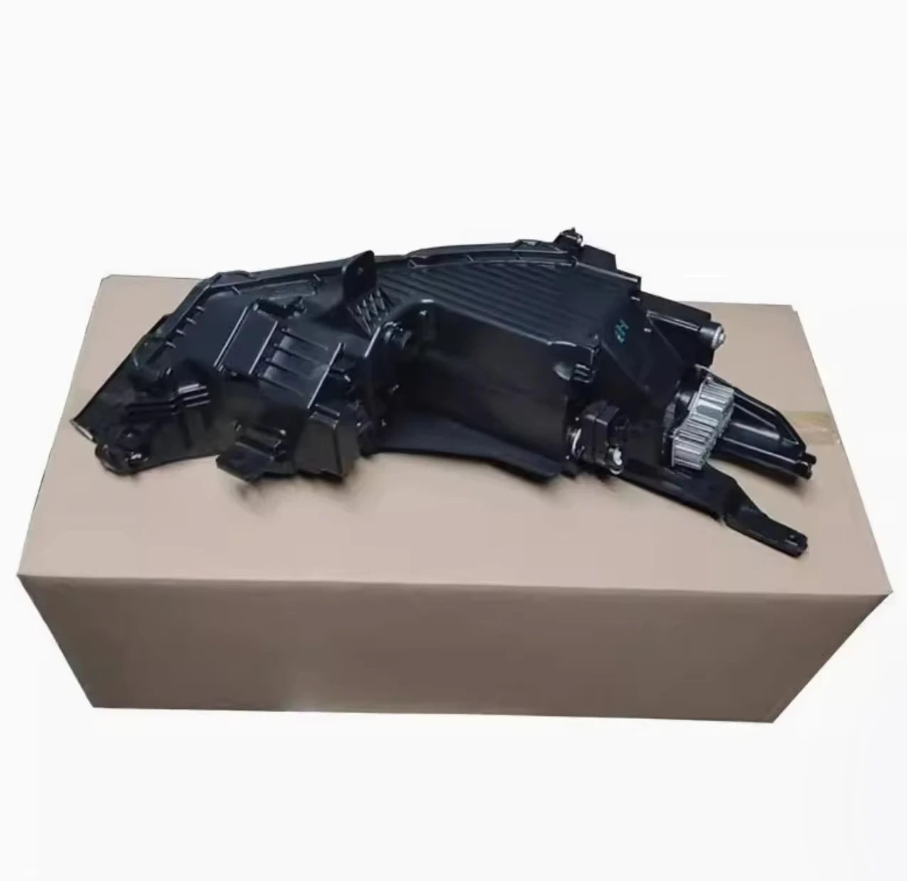 New High Quality Automobile Headlight Assembly H1 Bulb Front Lamp Lighting for DFM Dongfeng Fengshen AX7 2015-2017