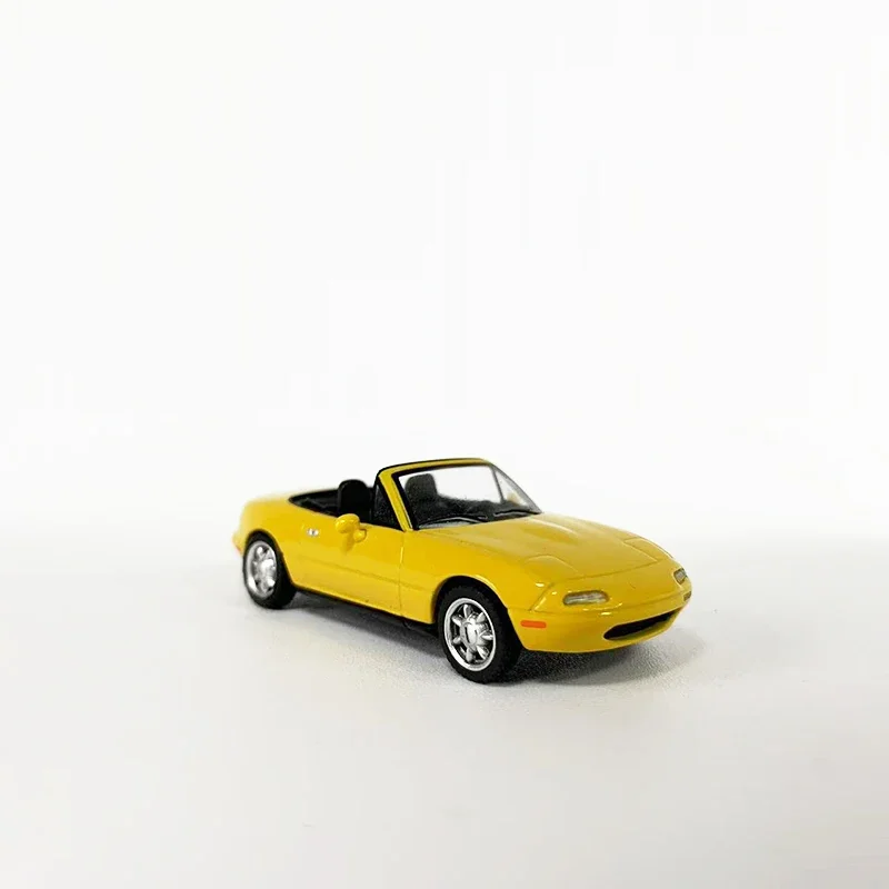 مجموعة سيارات مينيجت 1:64 موديل سيارة مياتا MX-5 (NA) مصنوعة من خليط معدني # 392-LHD