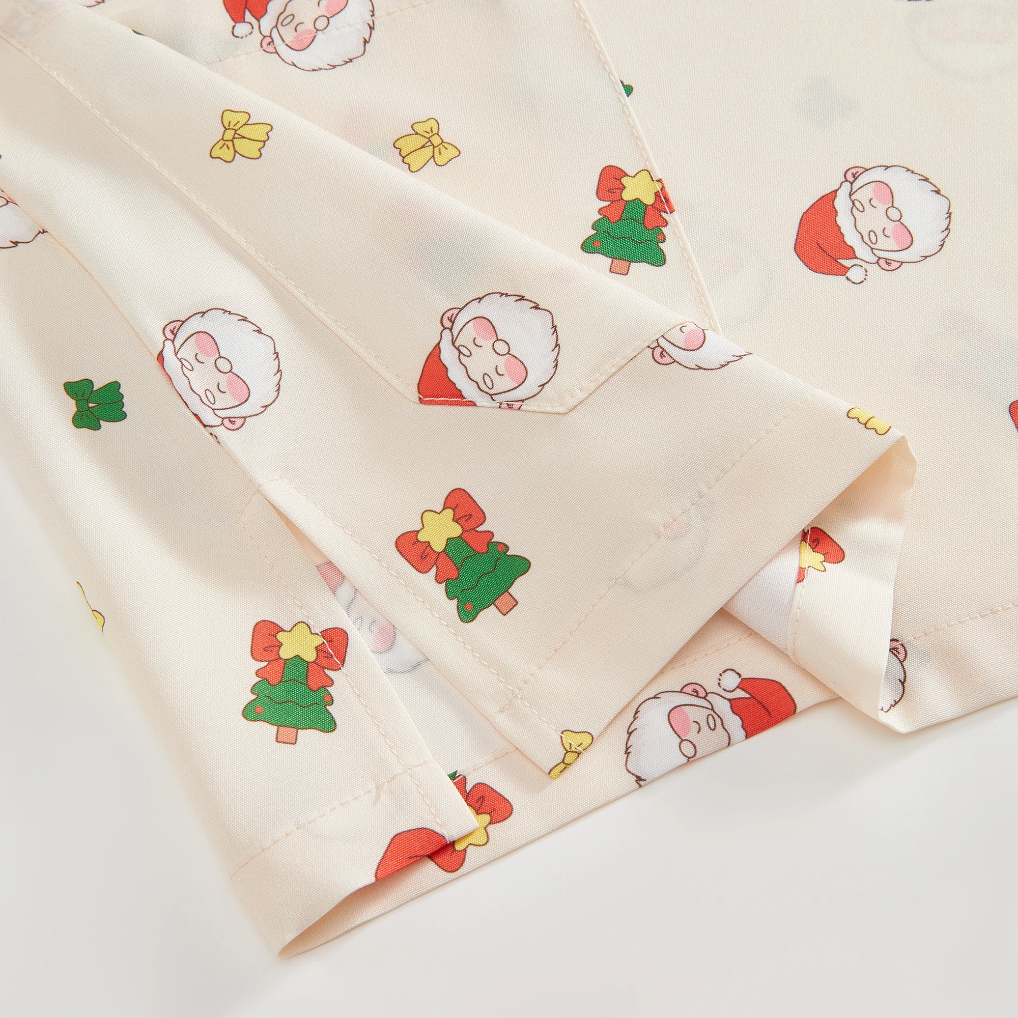 【Christmas】Women Scrub Top Beige Santa Claus Print Holiday Workwear for Nurses Surgical Medical Clinical Cartoon Uniform
