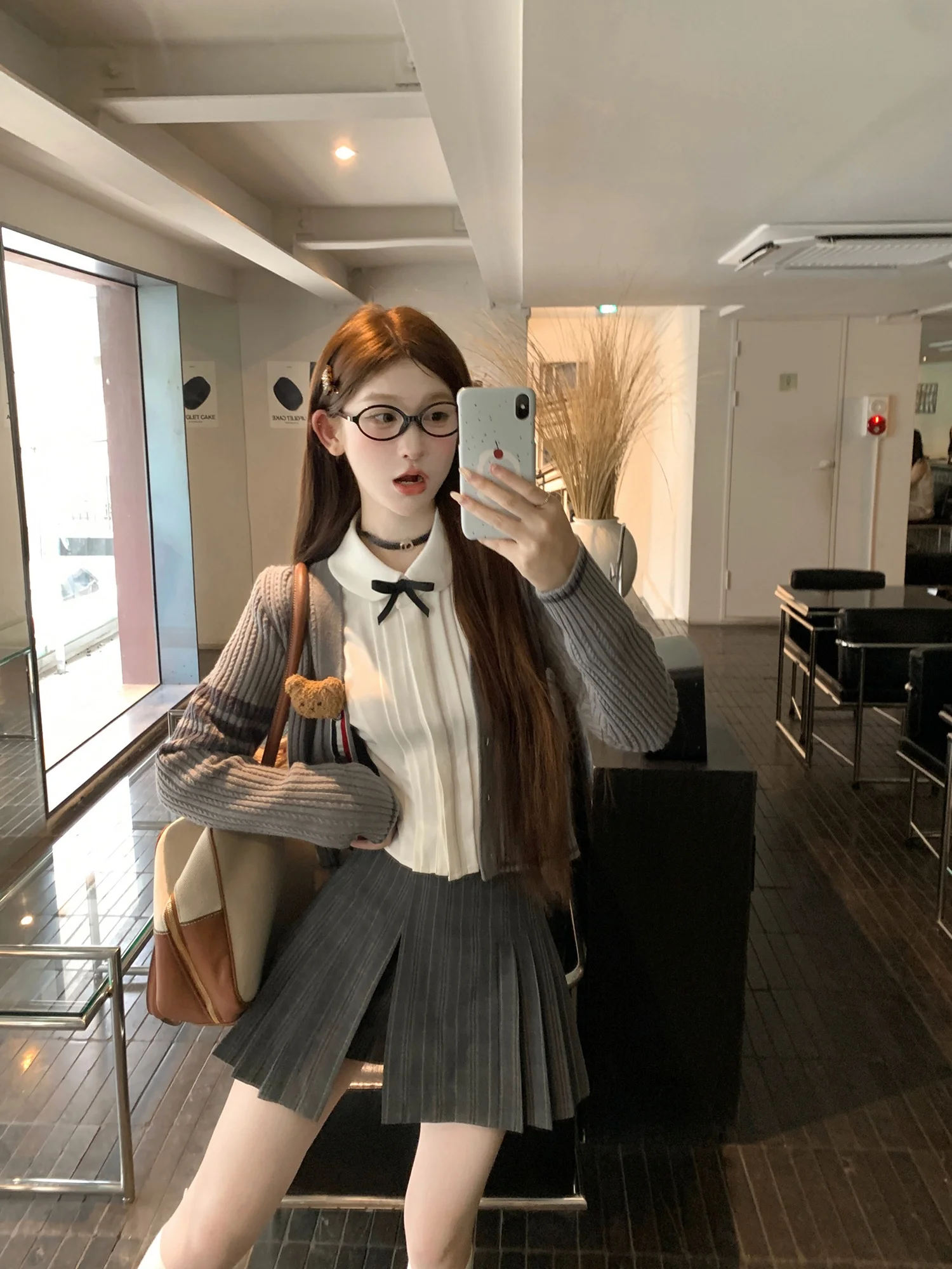 

Chil Sung Girls' High Waist Pleated Skirt Pants Two Colors Fashionable Asymmetrical School Style Casual Pants for Women