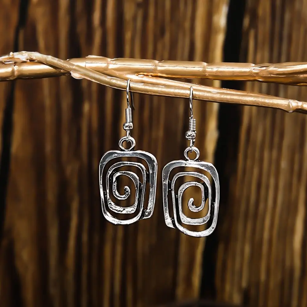 Pendientes de Aro Espiral de Inspiración Vintage para Mujer, Joyería Bohemia, Pendientes de Aro Hechos a Mano, Pendientes Minimalistas Estilo Gitano, para Complementar tu Atuendo