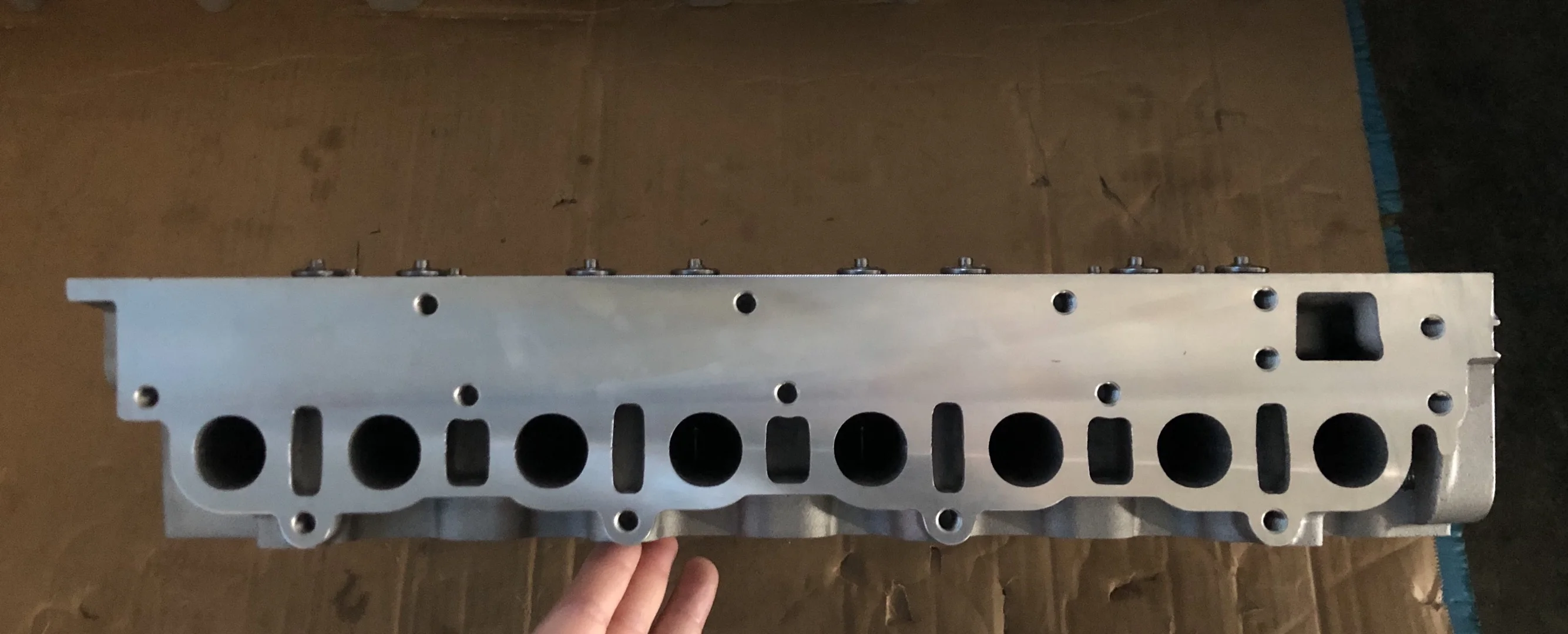 Factory High Quality Engine Cylinder Head Assembly For MAXUS VM R245 2.5