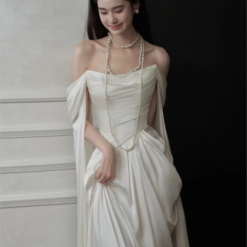 Satin shoulder welcome out the yarn temperament light luxury dress