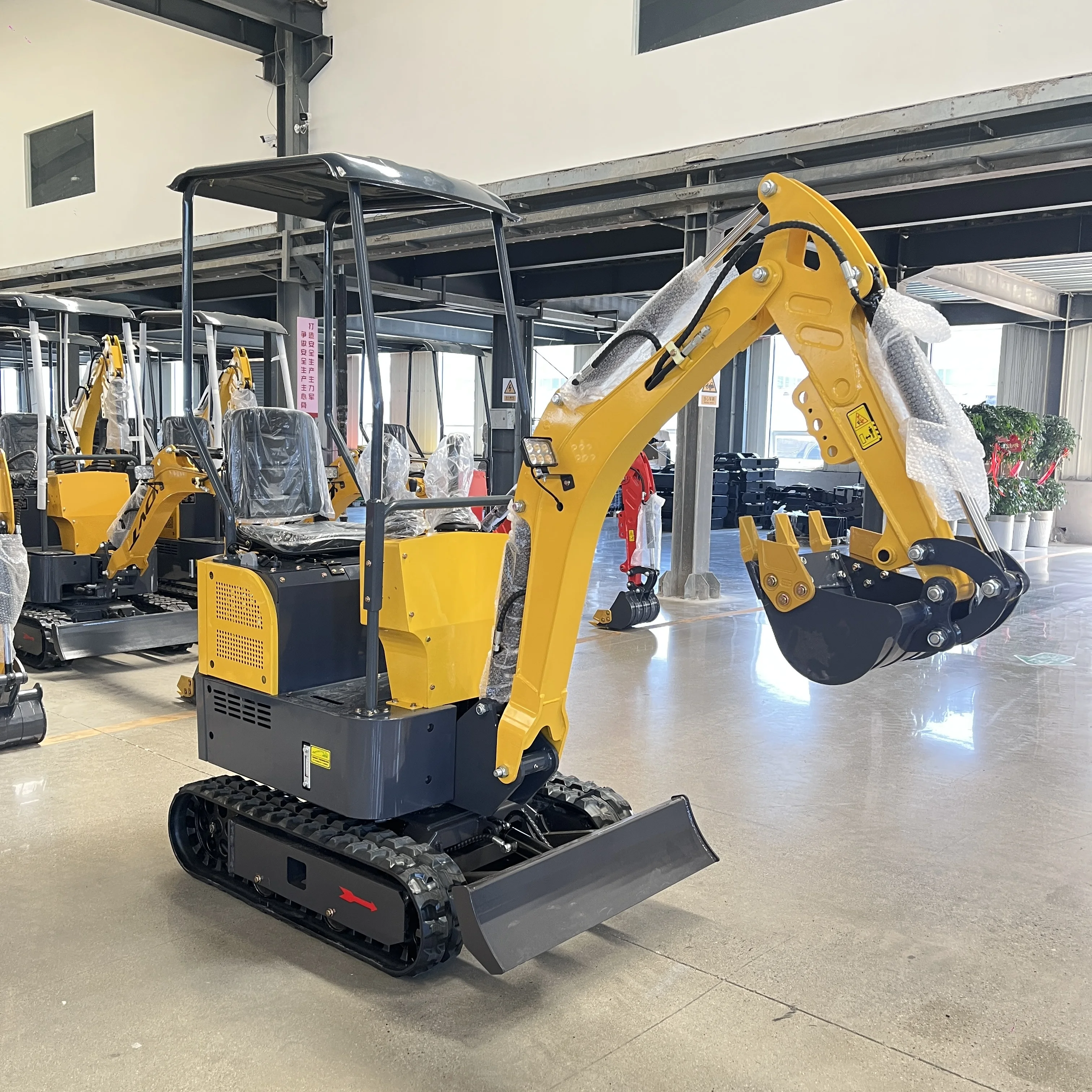 1 Ton Mini Excavator With Expandable Undercarriage Compact Small Digger for Indoor Basement Construction Landscaping