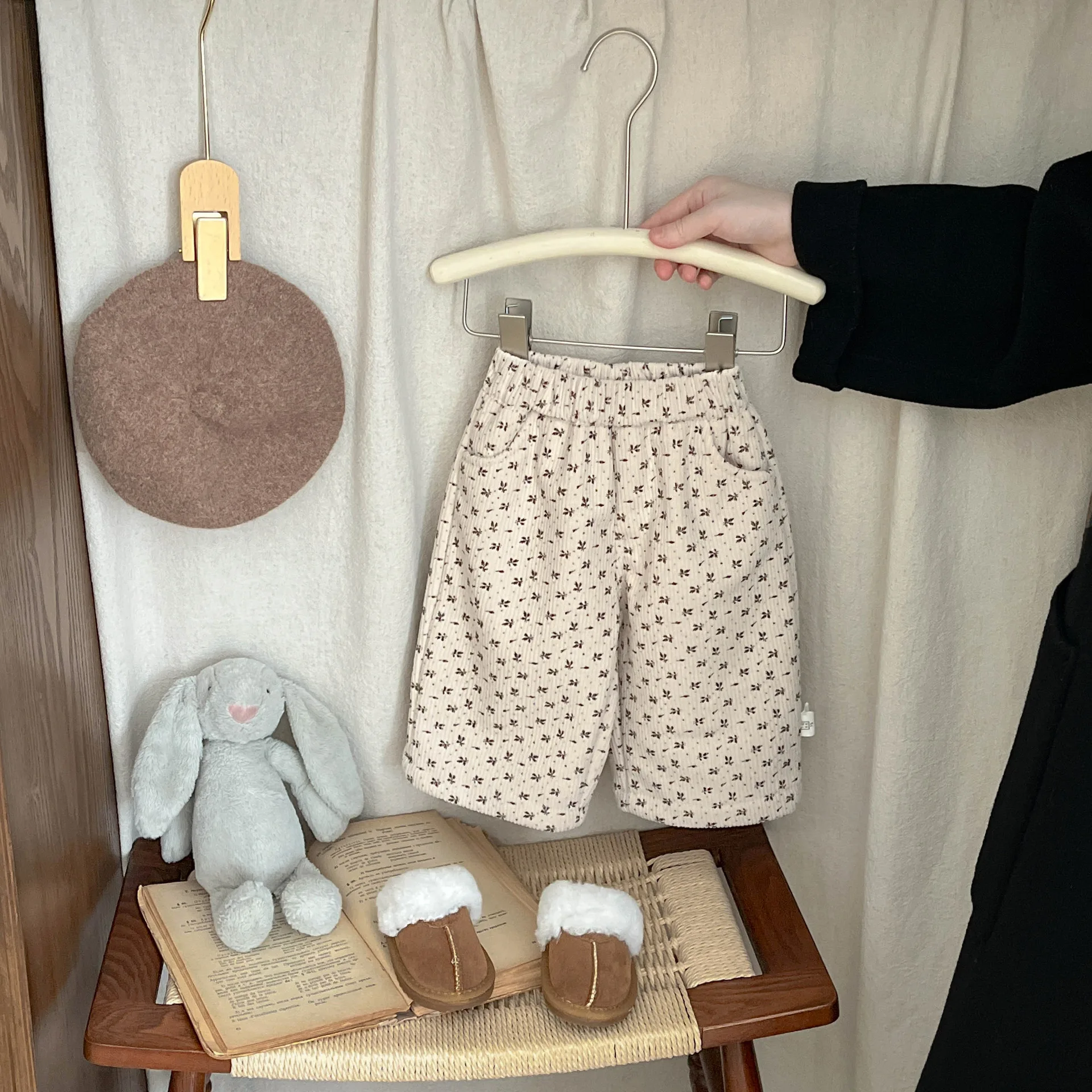 

Korean Kids Baby Girls Winter Pants 2025 Floral Patterns Thick Warm Toddler Girls Trouser Versatile Elastic Waist Corduroy Pant