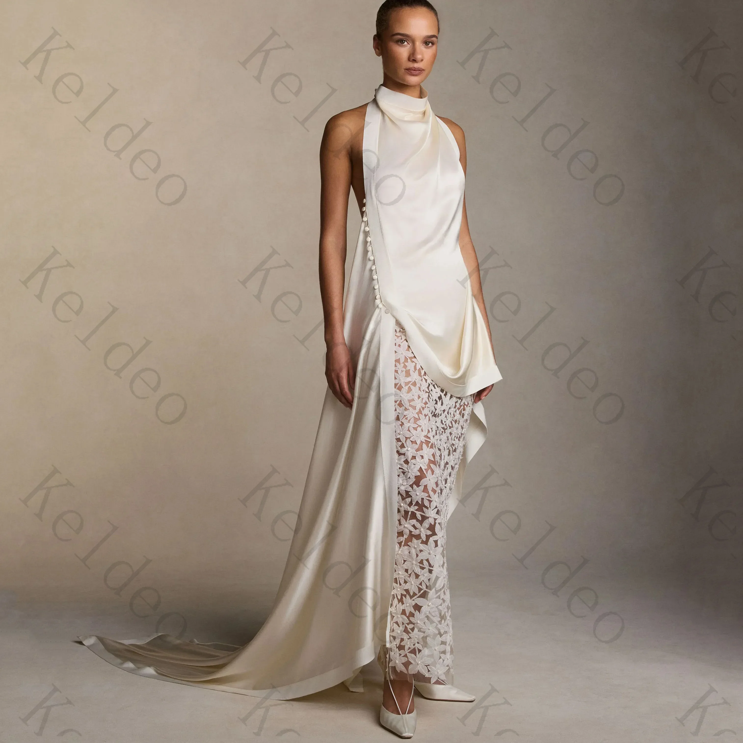 Customized Exquisite Halter Straight Seleeveless Wedding Dresses Lace Applique Pleated Satin Floor Length Open Back Bridal Gowns