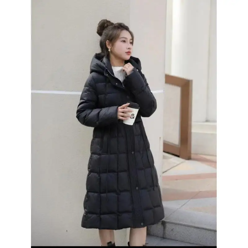 

2024 New Fashionable Checkered Hooded Down Jacket for Women's Winter Warmth Drawstring Waist Collection Medium to Long Style