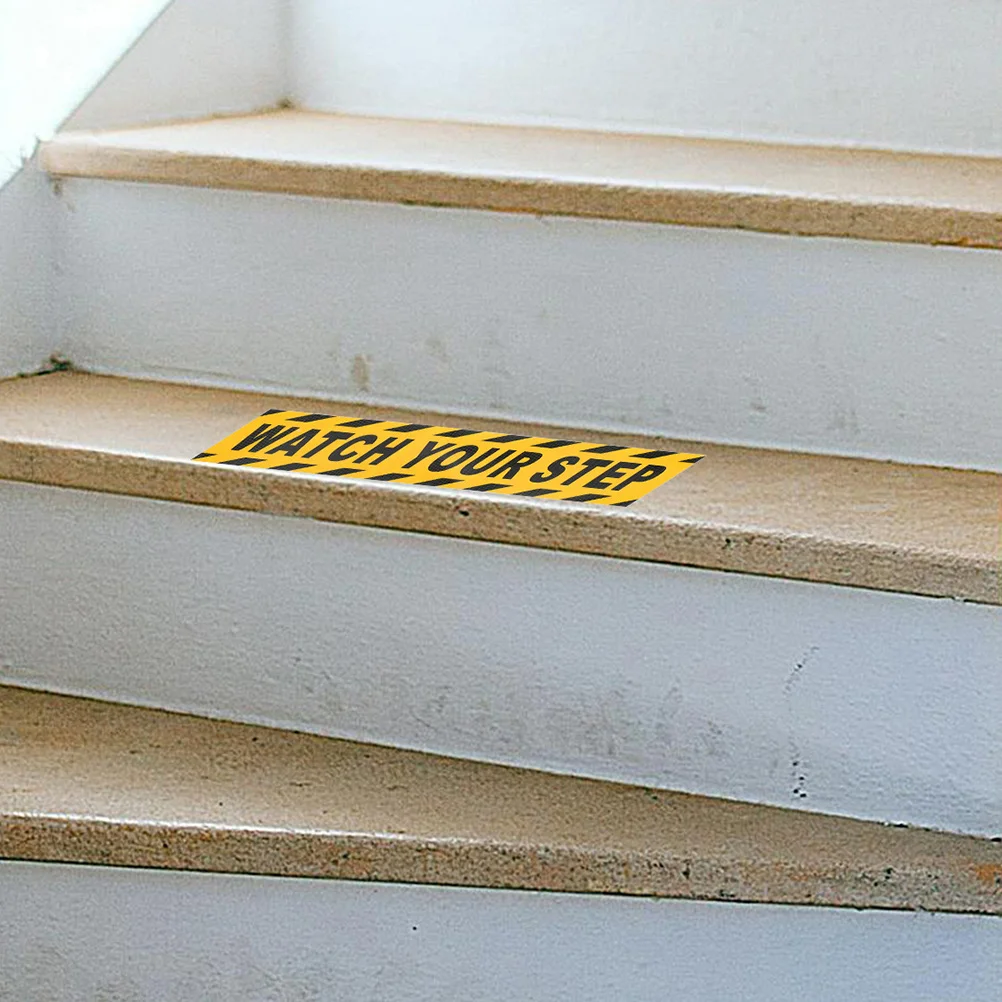 

4 шт., противоскользящие защитные наклейки для просмотра шагов, яркая предупреждающая лента для пола, клейкая нескользящая лента для лестниц, для использования в помещении и на открытом воздухе