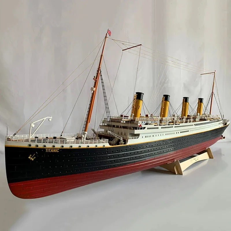 1/150 Titanic Gotowy model morskiego statku wycieczkowego Zdalnie sterowany model łodzi Zabawka Prezent RC Merchant Ship Gotowy statek symulacyjny