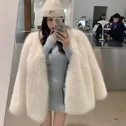 Fluffy Fur Coat Padded Cotton Thicken Streetwear Women Faux Fur Jacket Warm Women Clothing Sheepskin Coat Long Sleeve Windproof