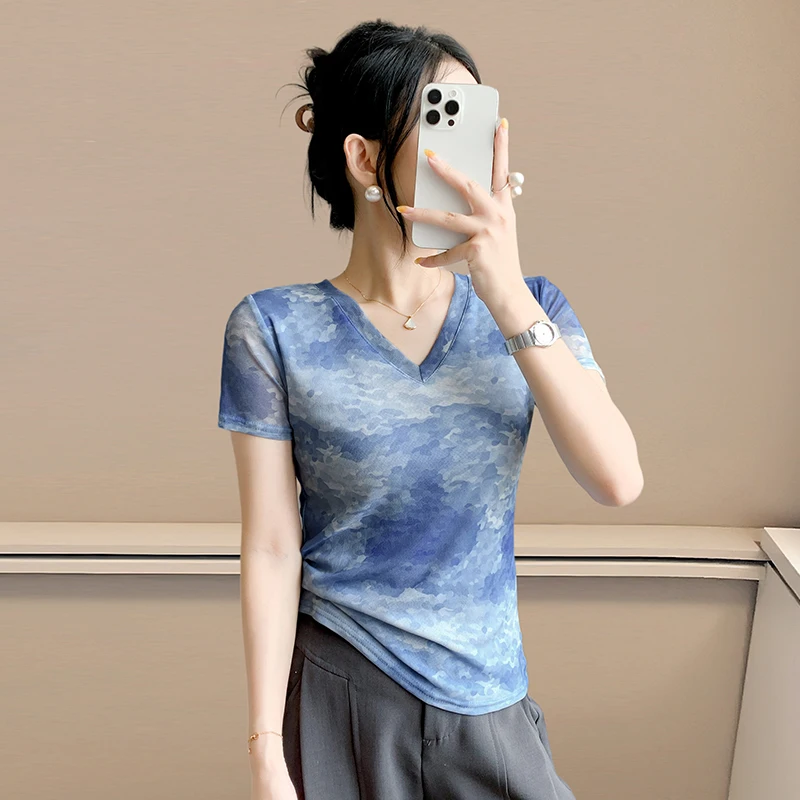 MadBlack-Women's European T-Shirt, Sexy V Neck Geometry Printed, Retro Short Sleeve Elastic Slim S-3XL Tee, 2025 Summer T56810CC