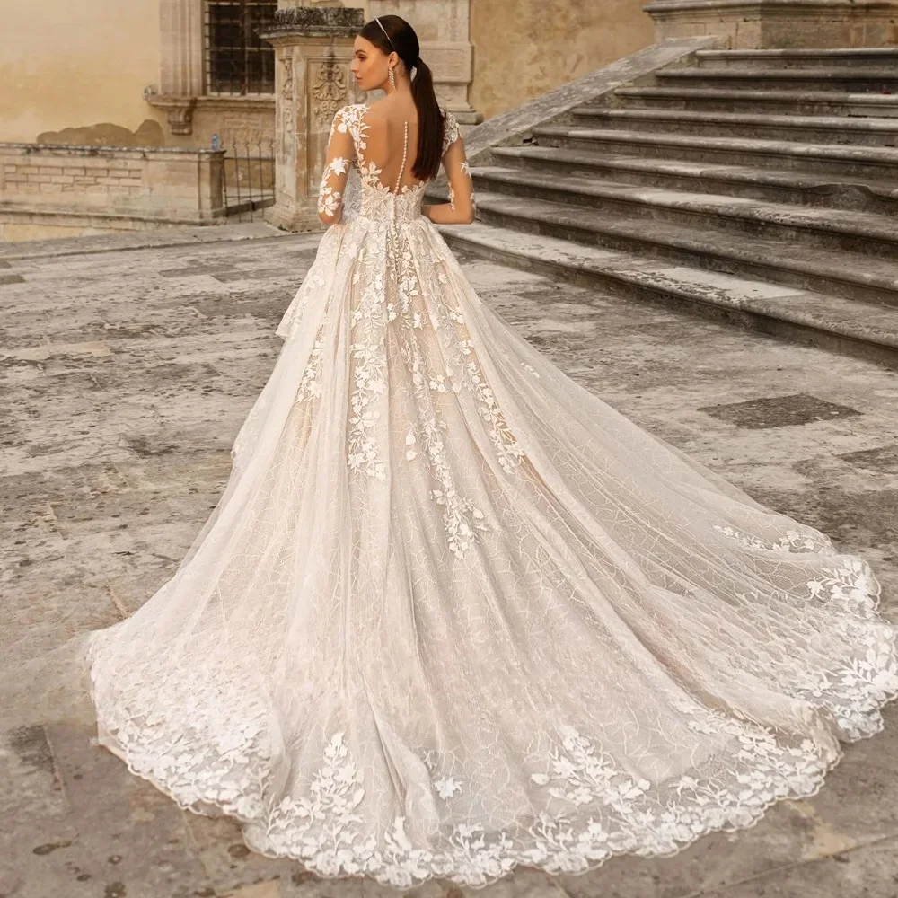 Abiti da sposa di lusso A Line 2024 Abito da sposa senza schienale in pizzo a mezza manica con o-collo Abiti da sposa principessa personalizzati di alta qualità