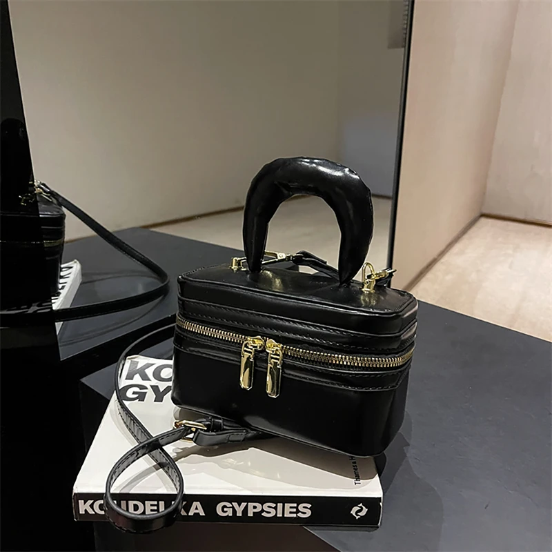 Light Luxury Design Sense Mini Crossbody Bag Korean Solid Oil Wax Leather High-end Texture Handbag Women Simple Small Square Bag