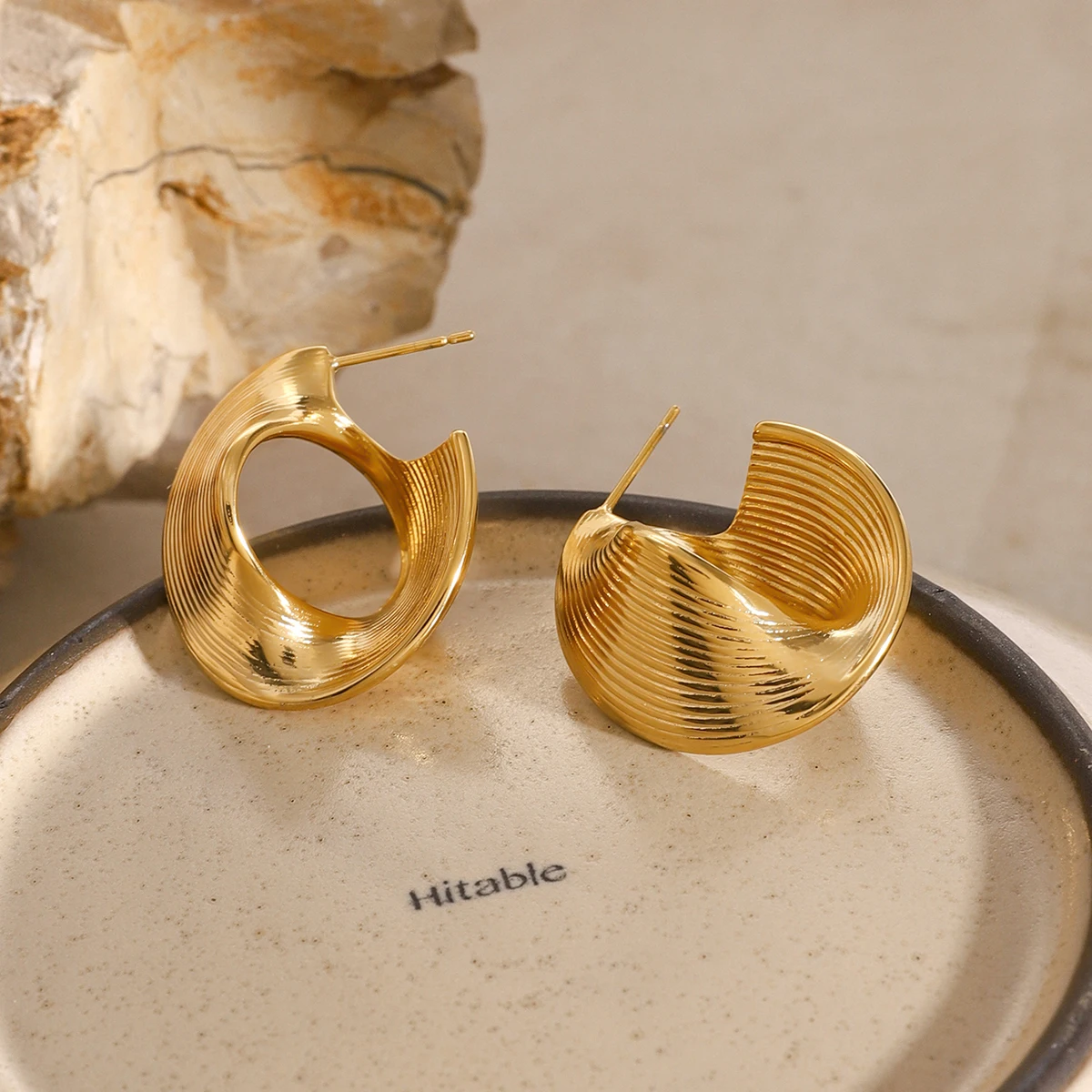 Minimalist 18k Vintage Irregular Twisted Piece Ribbed Earring Women Charming Stainless Steel Waterproof Attractive Jewelry
