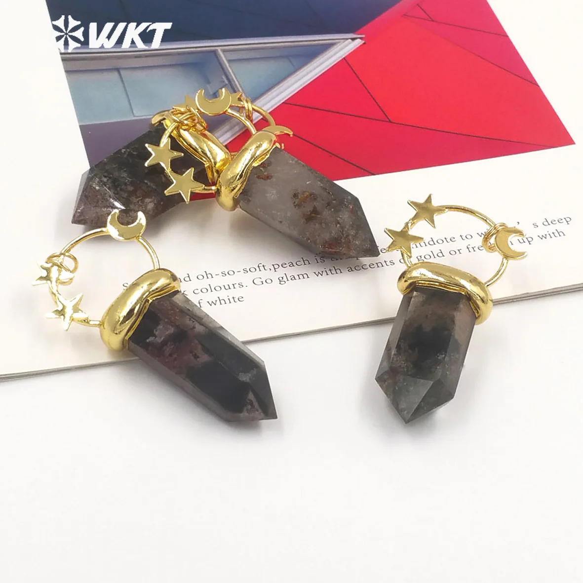 

WT-P1948 Natural And Beautiful Healing Quartz Pentagon Shape Whith Moon&Star Gold Plated Design Special Pendant For Decoration