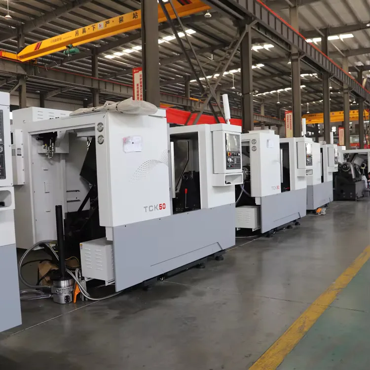 Mesin Bubut Cnc Pengumpan Batang Biaya Rendah TCK50 TCK56 Tour Cncc