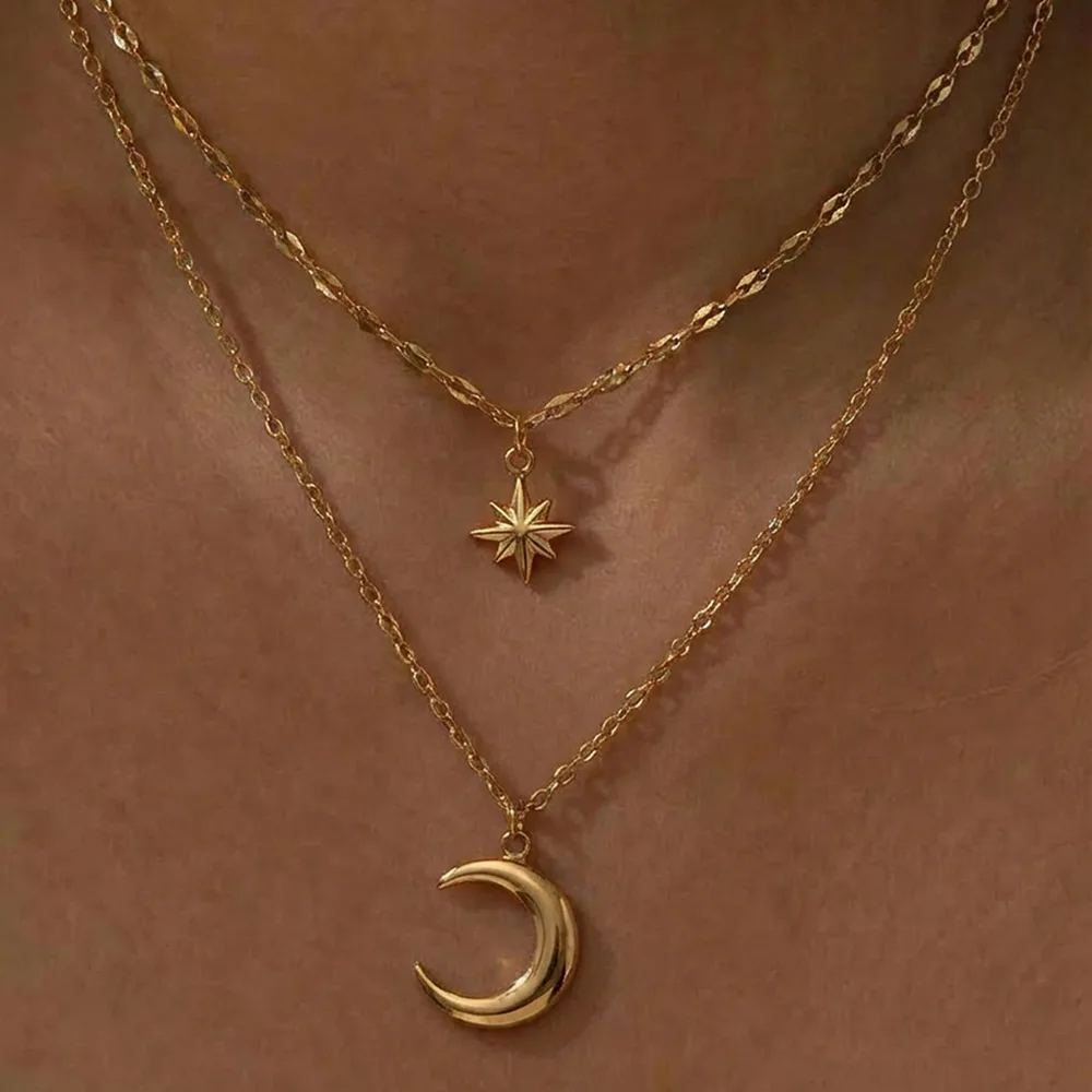 Mehrlagige Halskette für Damen mit Stern- und Mondanhänger, 18K vergoldeter Edelstahl, wasserdicht, zierlicher Modeschmuck für den Alltag.