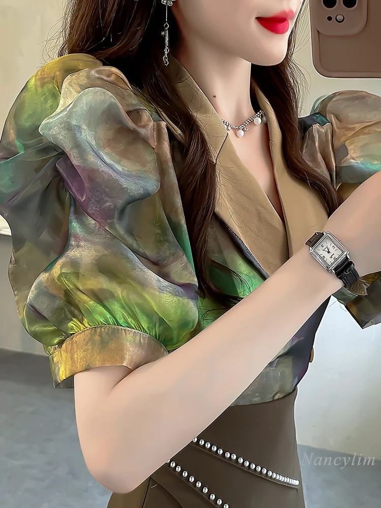 Retro Tie-Dyed Suit Collar Short-Sleeved Blouse for Women Summer 2024 New Puff Sleeve Top Contrast Color Flower Shirt Top