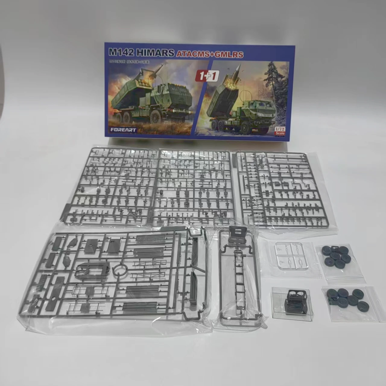 

Fore Art 1/72 Scale M142 HIMARS ATACMS/GMLRS (1+1 Set) Assembly Model Kit 2009