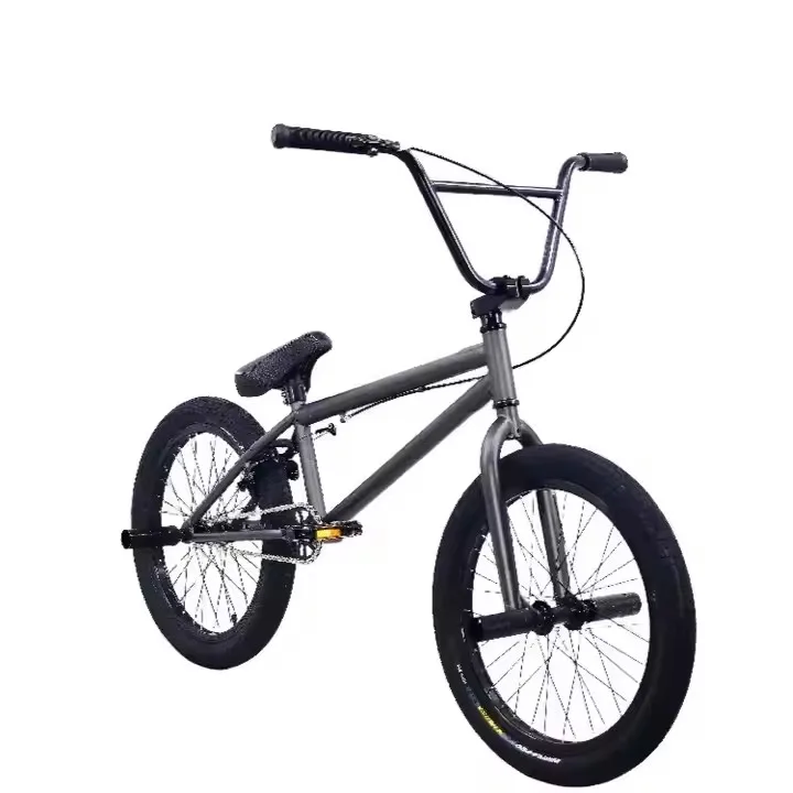 20-inch BIKE performance stunt action with swivel handlebar that can rotate