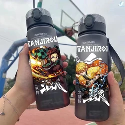 560ml Anime Demon Slayer szkło wodne zewnętrzna butelka wody dla dorosłych ze słomką plastikowy przenośny kubek dla dzieci prezenty