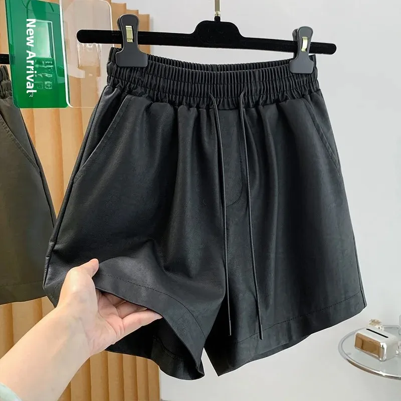 High Waist Short Pants Women's Autumn Winter Outerwear Leather Buckle Wide Leg Black Color Slimming Small Size A-Line Style