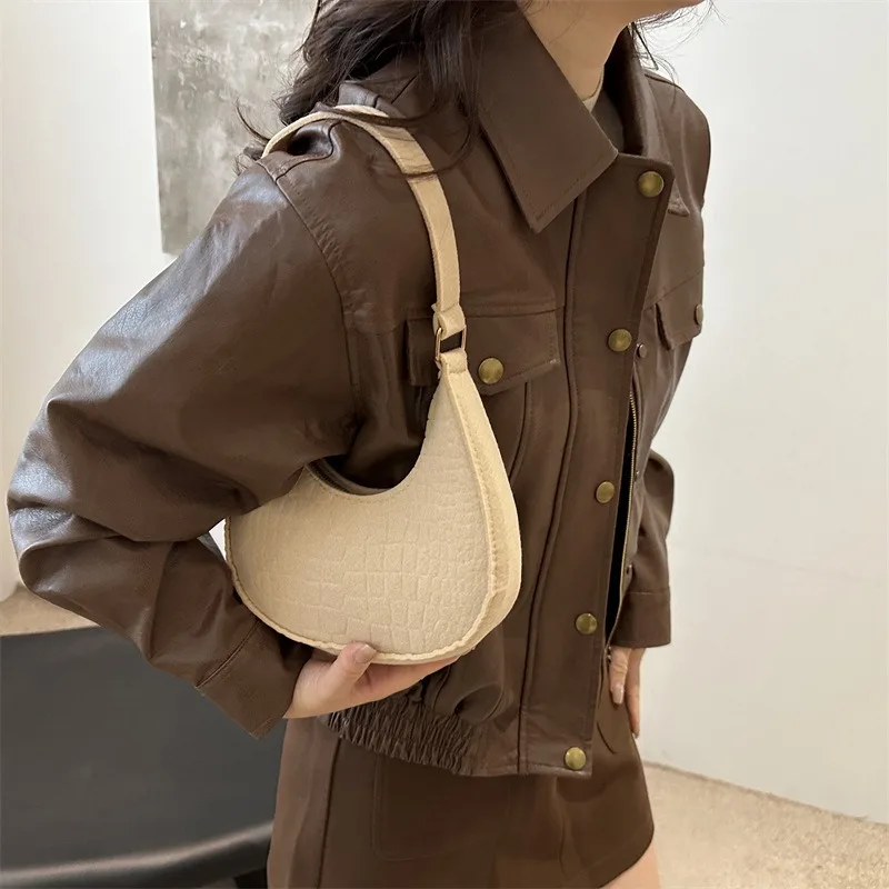 

Solid Color Temperament Women's Bag 2025 Trendy Autumn and Winter New Stone Pattern Underarm Bag Casual One-shoulder Hand Bag