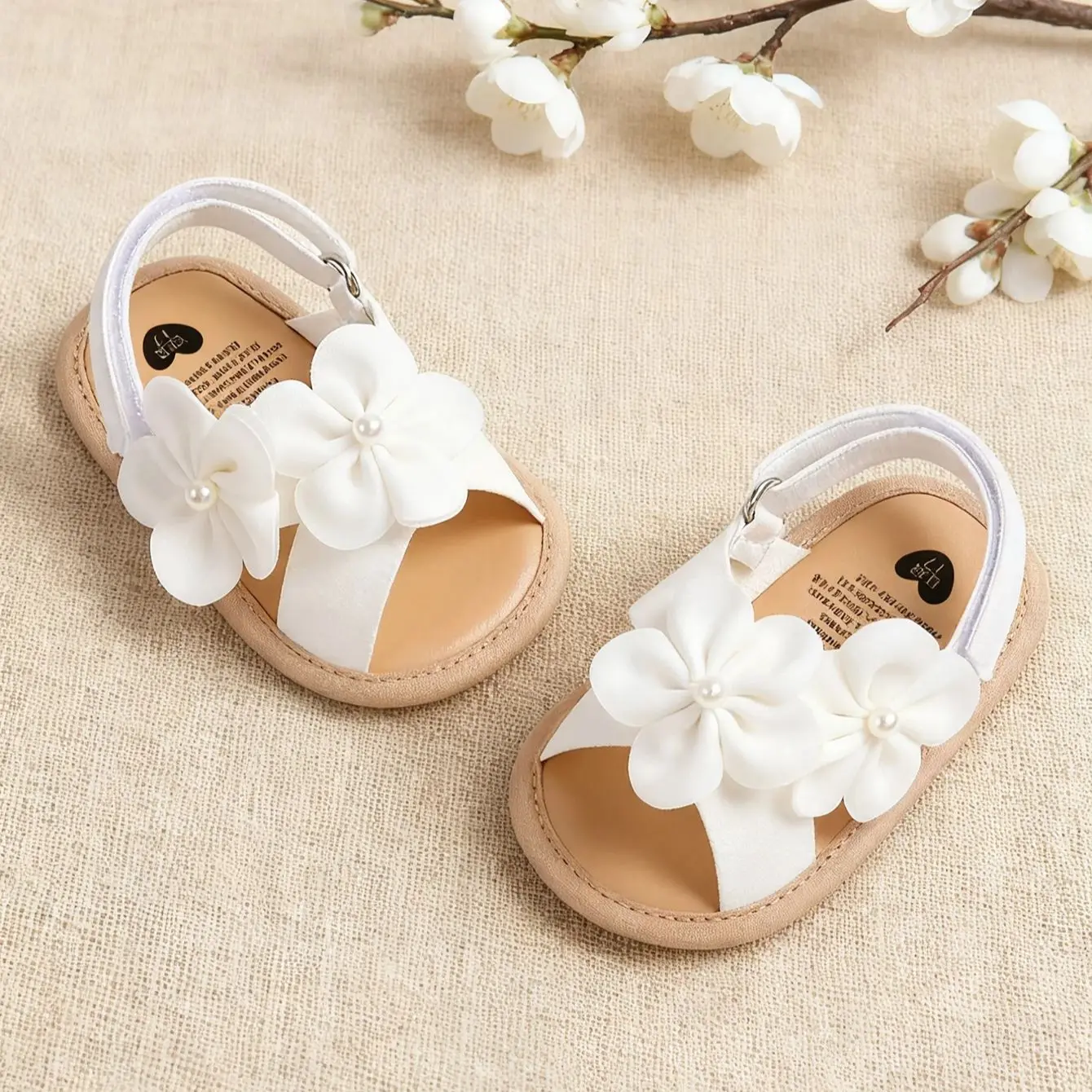 

Детская пляжная обувь для маленьких девочек, летняя уличная прогулочная детская обувь с цветком сливы для начинающих, обувь для детей 0-18 месяцев, которую можно носить