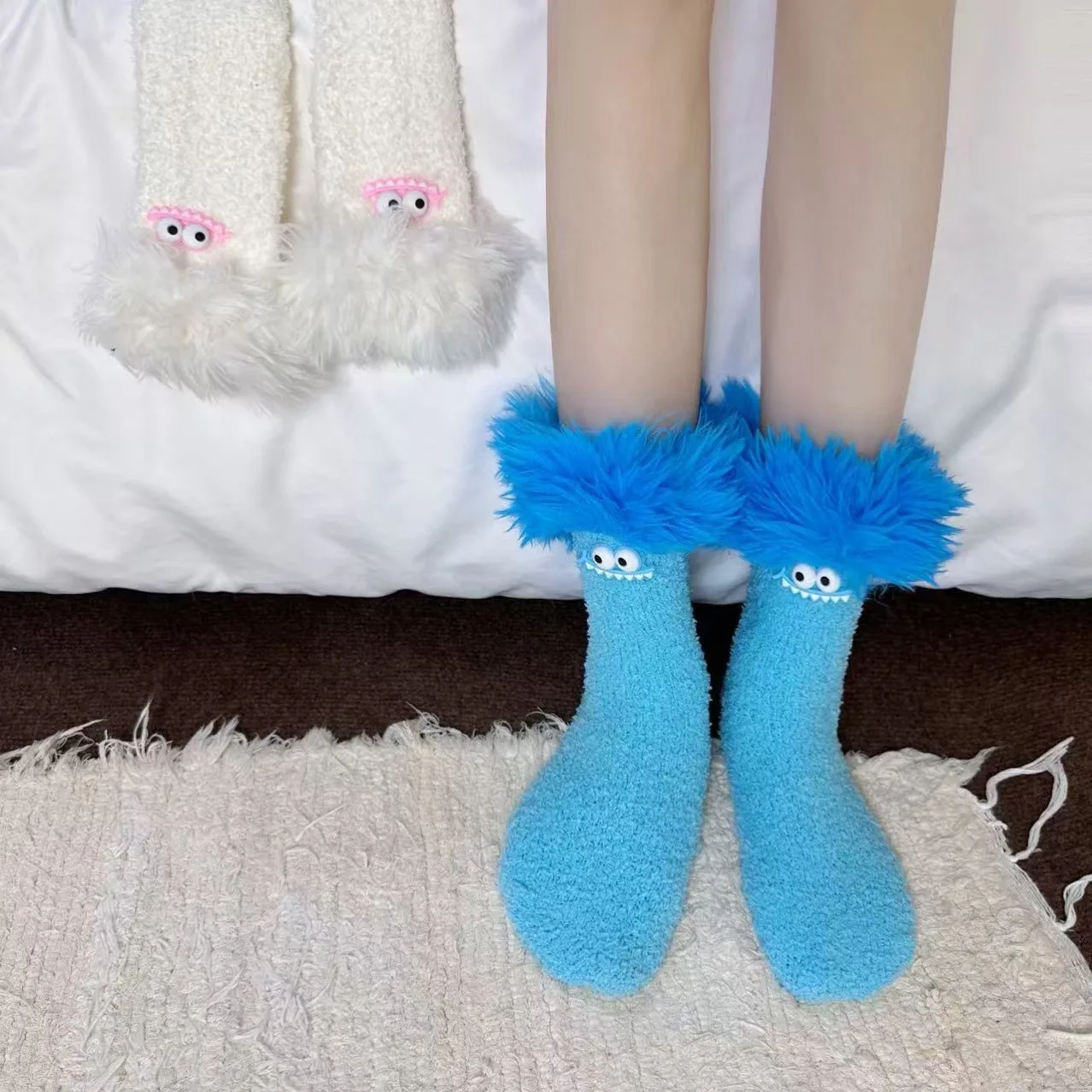 المرأة الجوارب الكرتون الدوبامين لفتاة اليابانية Kawaii سميكة الدافئة سميكة المرجان الصوف جوارب يمكن السير بها على الأرض لطيف مضحك منتصف جوارب أنبوبية