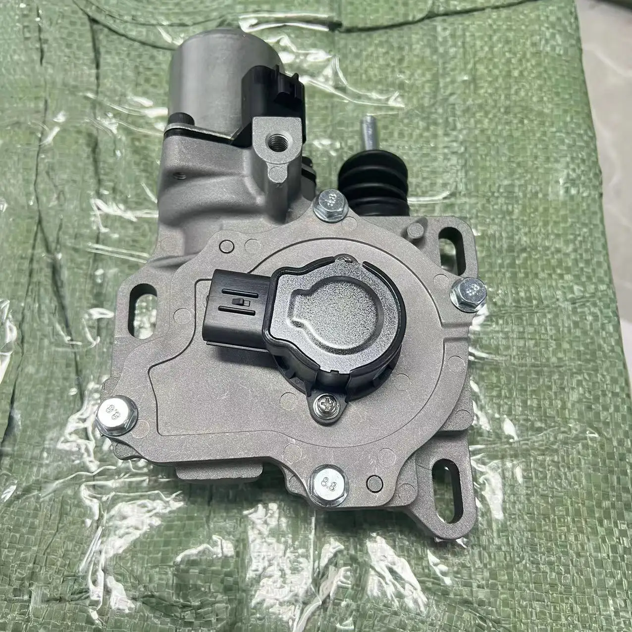

Автоматический привод сцепления в сборе 31370-52020 31360-52030 Yaris