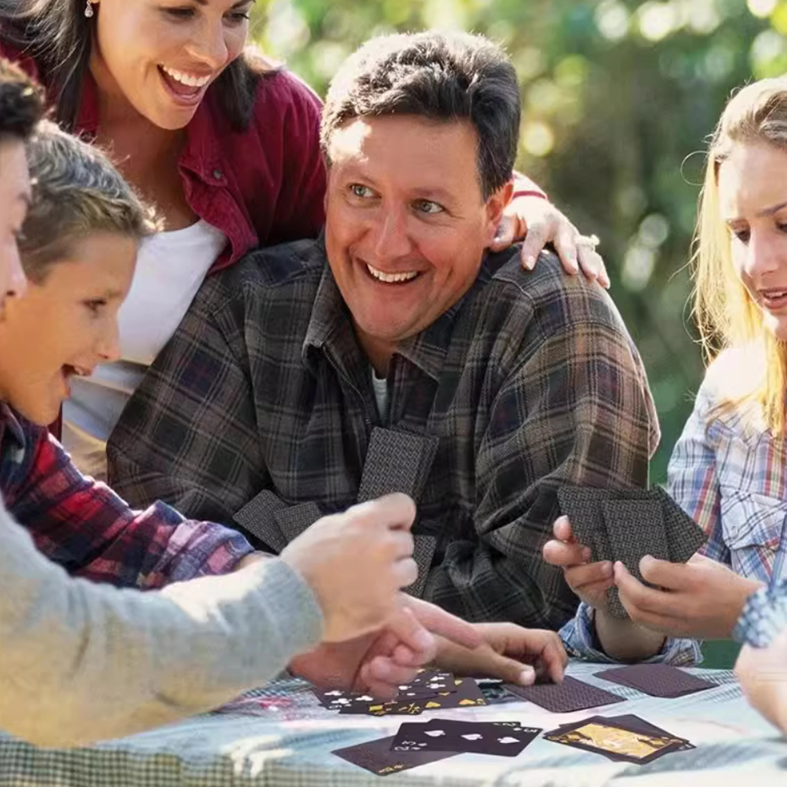 ポーカー PVC プラスチックポーカー防水クリエイティブリッチゴールドブラックパーカーカード抗折りたたみと耐摩耗性