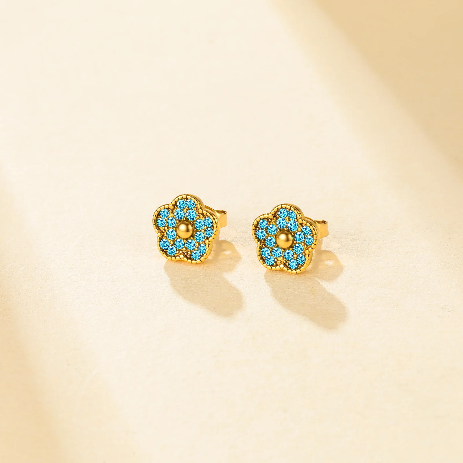 Eueavan 3D-Blumen-Strass-Ohrstecker, Blumen-Ohrringe, Edelstahl-Ohrringe für Damen, Geschenke, Jahrestag, Großhandel – Detail 1