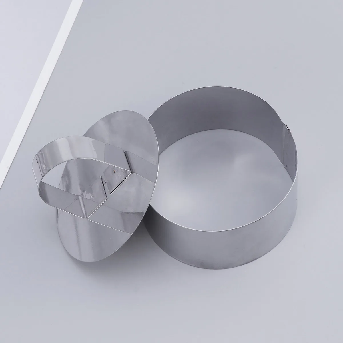 

2 pcs Stainless Steel Mousse Round Shape Baking Mold Chocolate Cookie Maker Nonstick Easy Demould Safe Reliable DIY Cake