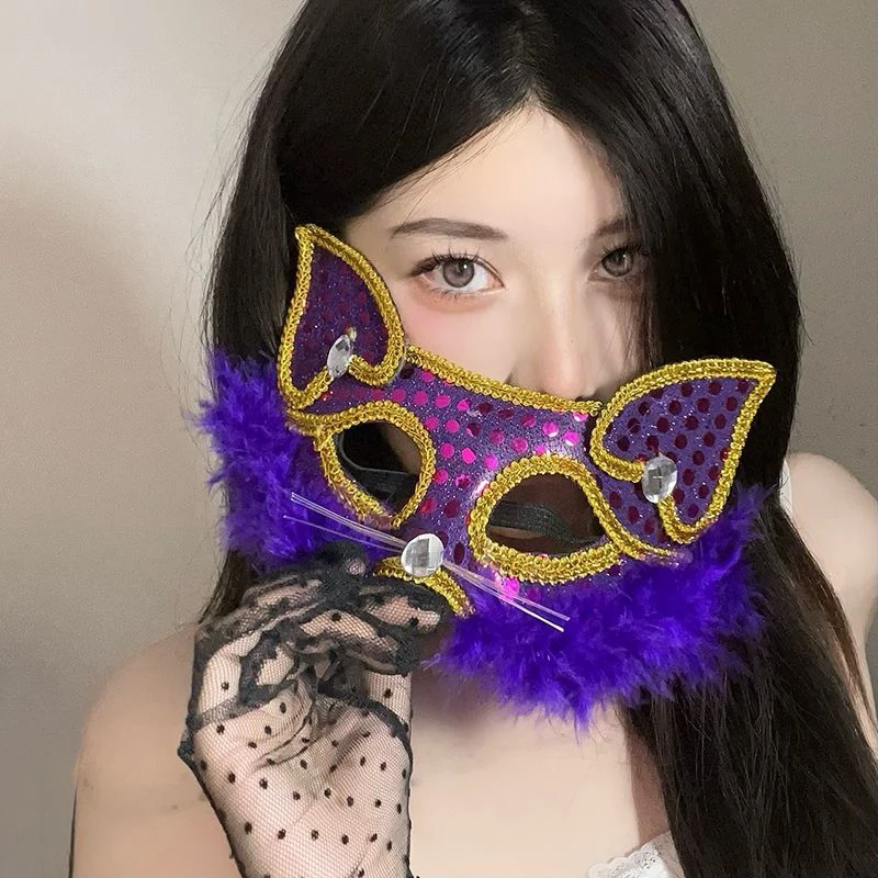 Koronkowe Pluszowe Piórkowe Maski Maskaradowe Damskie Z Cekinami Lisie Seksowne Na Imprezę Bal Halloween Boże Narodzenie Cosplay Akcesoria Do Twarzy Czarne Białe