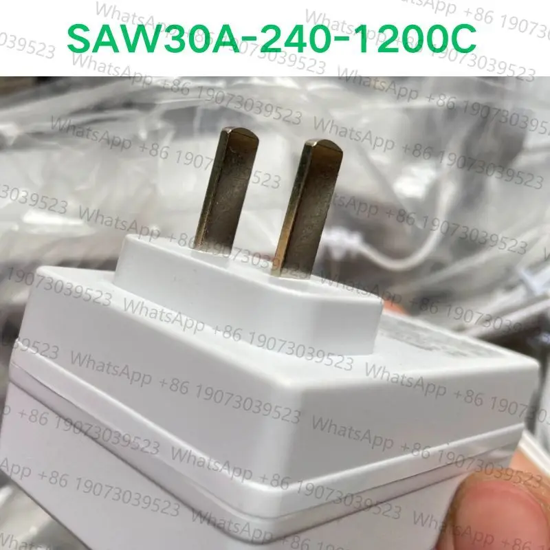 

Б/у тестовый адаптер питания OK SAW30A-240-1200C